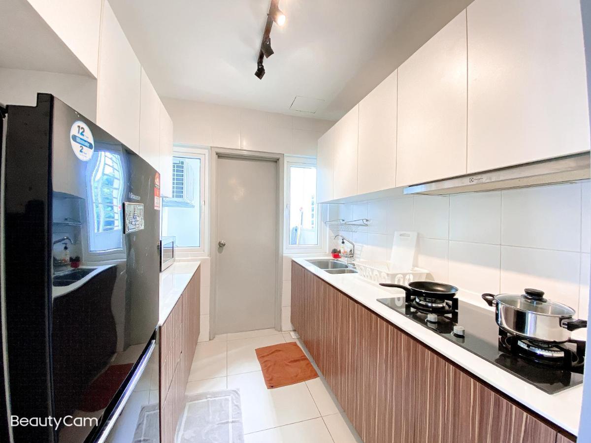 Seasons Luxury Apartment By Jk Home Johor Bahru Exterior foto