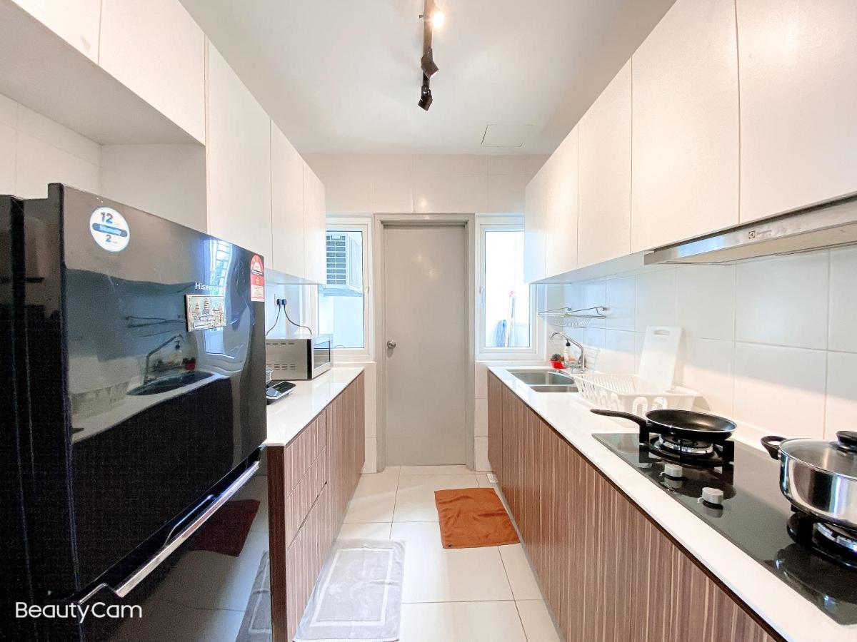 Seasons Luxury Apartment By Jk Home Johor Bahru Exterior foto